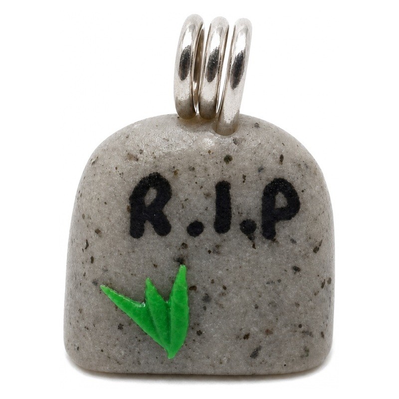 Breloque Pierre Tombale R.I.P Gothique Fimo 15x13mm