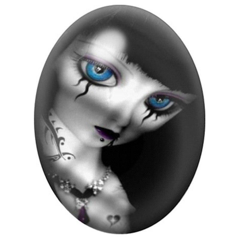 Cabochon en Verre Illustré Poupée Gothique aux Yeux Bleus 13x18, 18x25 ou 30x40mm
