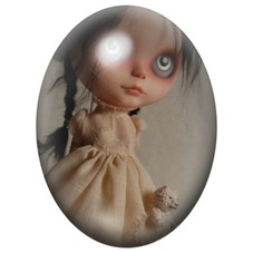 Cabochon en Verre Illustré Poupée Rousse en Robe Beige 13x18, 18x25 ou 30x40mm pour la création de bijoux fantaisie - DIY