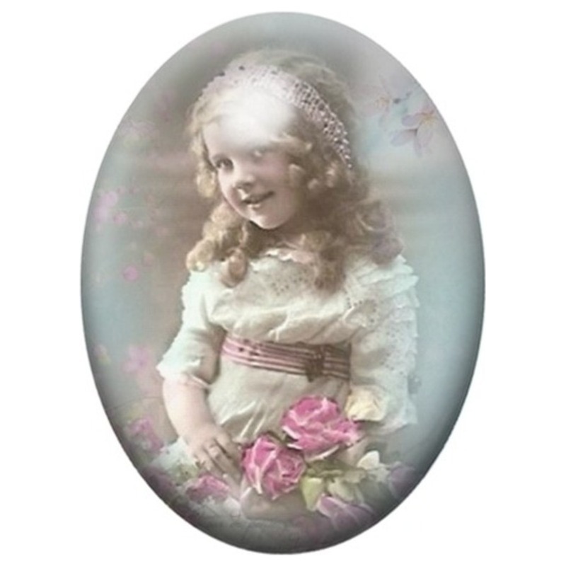 Cabochon en Verre Illustré Petite Fille à la Robe Rose 13x18, 18x25 ou 30x40mm