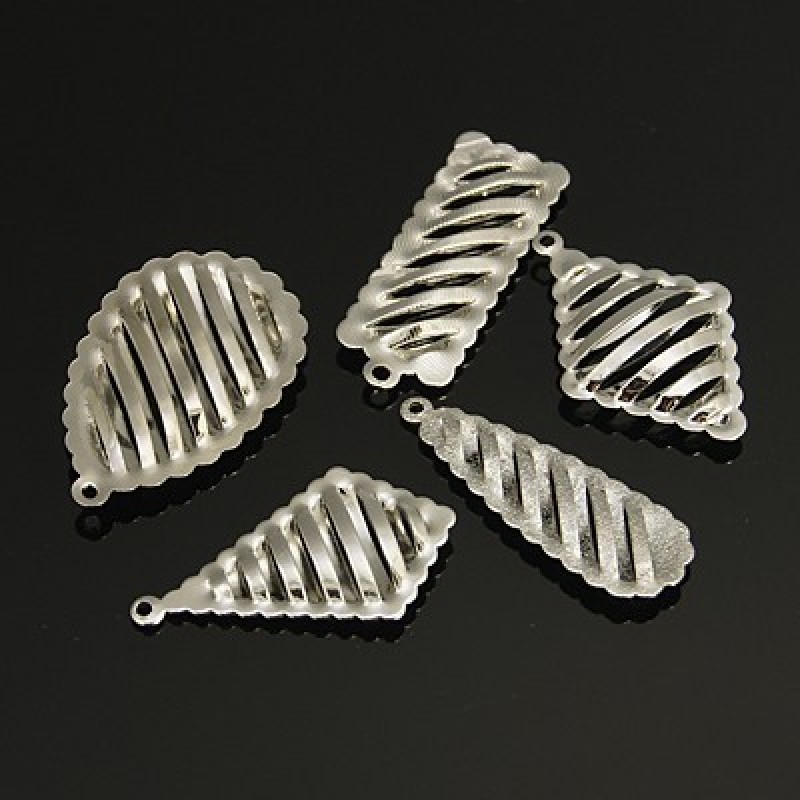 5 Breloques Creuses Ajourées Argenté Mixte 30-33mm