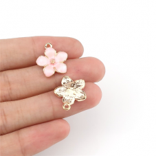 2 Breloques Fleur Émail Rose Métal Doré 17x15mm