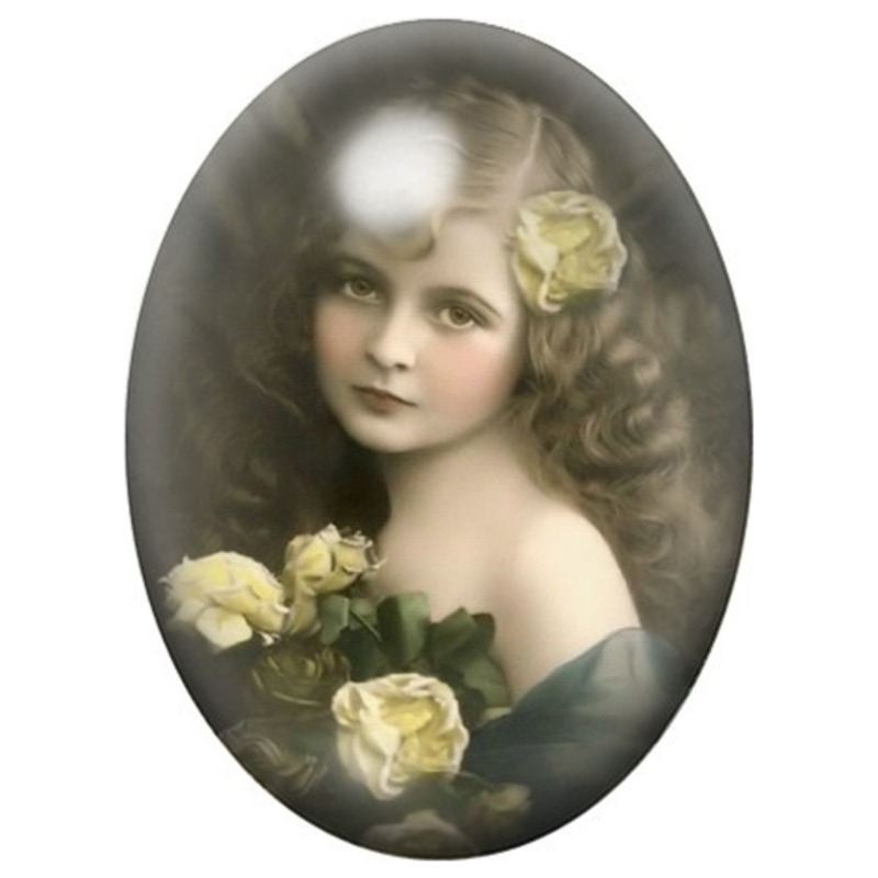 Cabochon en Verre Illustré Petite Fille Vintage aux Roses 13x18, 18x25 ou 30x40mm