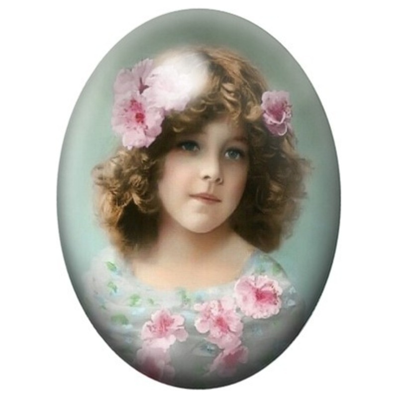 Cabochon en Verre Illustré Petite Fille aux Roses Poudrées 13x18, 18x25 ou 30x40mm