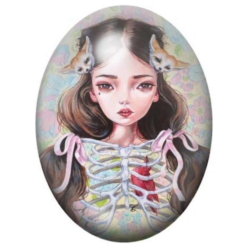 Cabochon en Verre Illustré Jeune Femme au Cœur de Feuillage 13x18, 18x25 ou 30x40mm