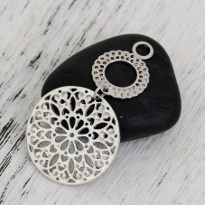 2 Breloques Pendentif Mandala Ajouré Argenté 5,6x3cm