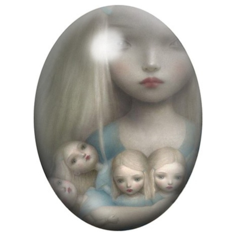 Cabochon en Verre Illustré Jeune Fille aux Trois Poupées 13x18, 18x25 ou 30x40mm
