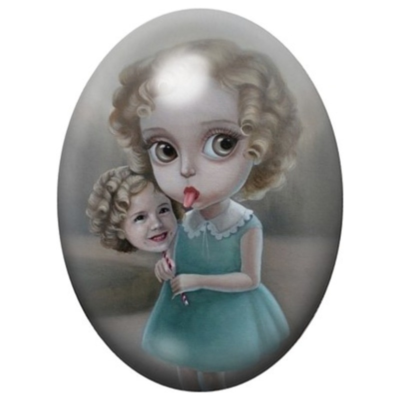 Cabochon en Verre Illustré Jeune Fille à la Poupée de Porcelaine 13x18, 18x25 ou 30x40mm