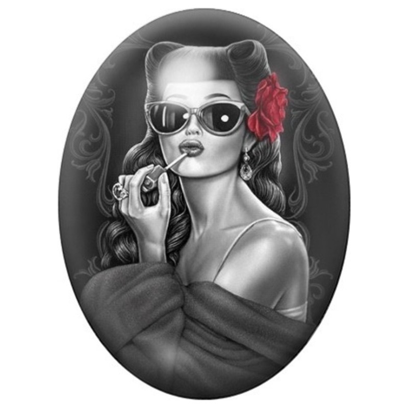 Cabochon en Verre Illustré Pin-up Rockabilly aux Lunettes Noires 13x18, 18x25 ou 30x40mm