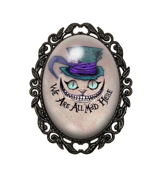 Broche Noire avec Cabochon en Verre Alice au Pays des Merveilles Chat du Cheshire