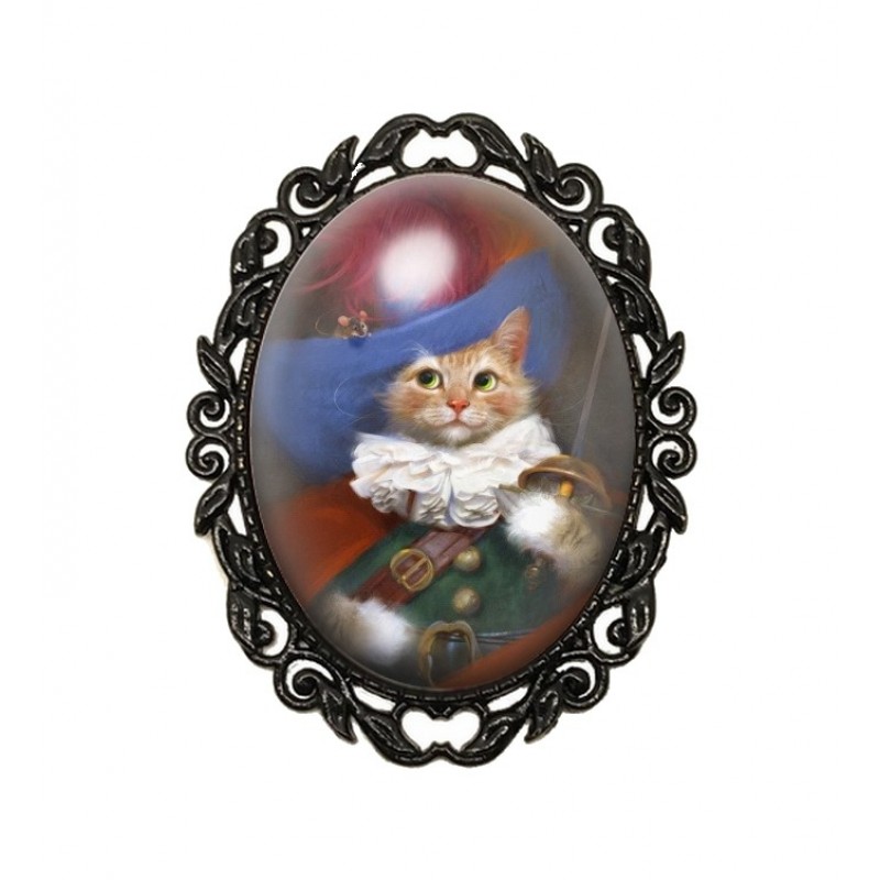 Broche Noire avec Cabochon en Verre Chat Mousquetaire