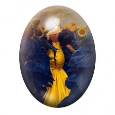 Cabochon en Verre Illustré Élégante en Robe Jaune et Étole Bleue 13x18, 18x25 ou 30x40mm pour la création de bijoux fantaisie - 