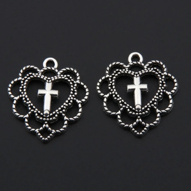 4 Breloques Coeur Croix Gothique en Métal Argenté 22x20mm