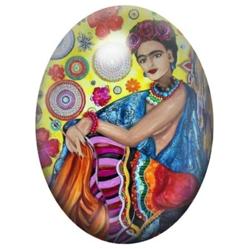Cabochon en Verre Illustré Frida Kahlo Assise en Robe Mexicaine Colorée 13x18, 18x25 ou 30x40mm