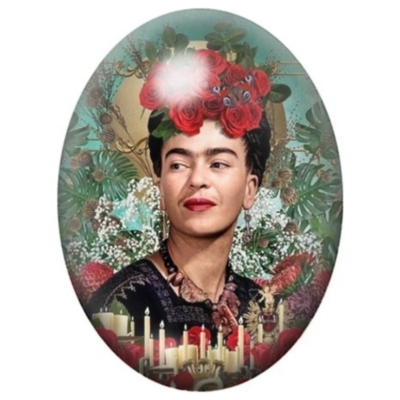Cabochon en Verre Illustré Frida Kahlo à l’Autel aux Bougies 13x18, 18x25 ou 30x40mm