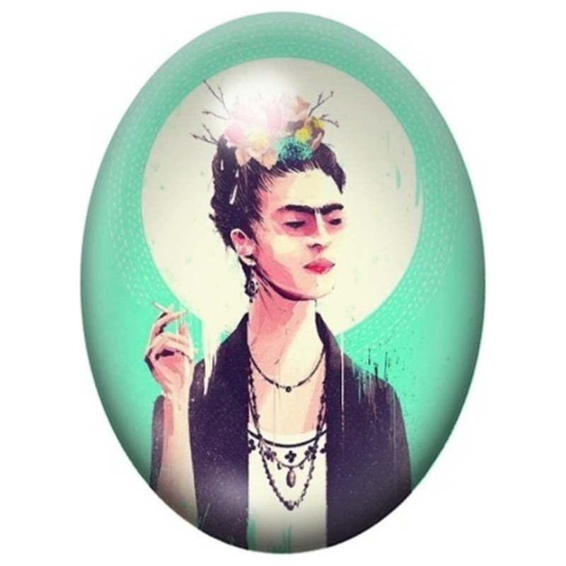 Cabochon en Verre Illustré Frida Kahlo à la Cigarette sur Fond Turquoise 13x18, 18x25 ou 30x40mm