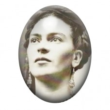 Cabochon en Verre Illustré Frida Kahlo levant les Yeux en Photographie 13x18, 18x25 ou 30x40mm pour la création de bijoux fantai