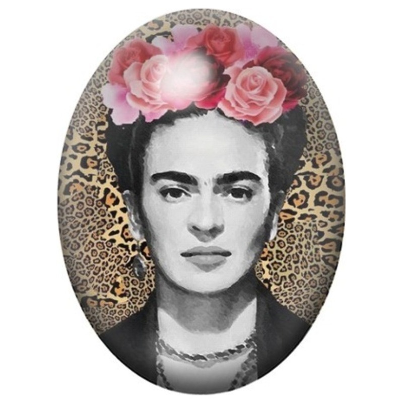 Cabochon en Verre Illustré Frida Kahlo en Noir et Blanc sur Imprimé Léopard 13x18, 18x25 ou 30x40mm