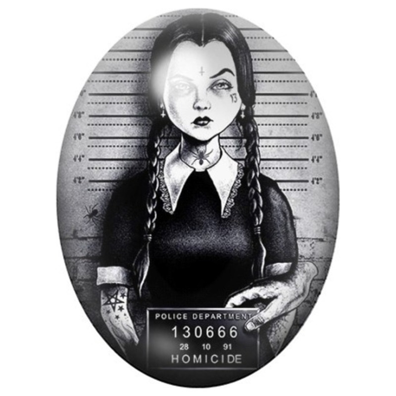 Cabochon en Verre Illustré Mercredi Addams en Portrait Judiciaire Homicide 13x18, 18x25 ou 30x40mm