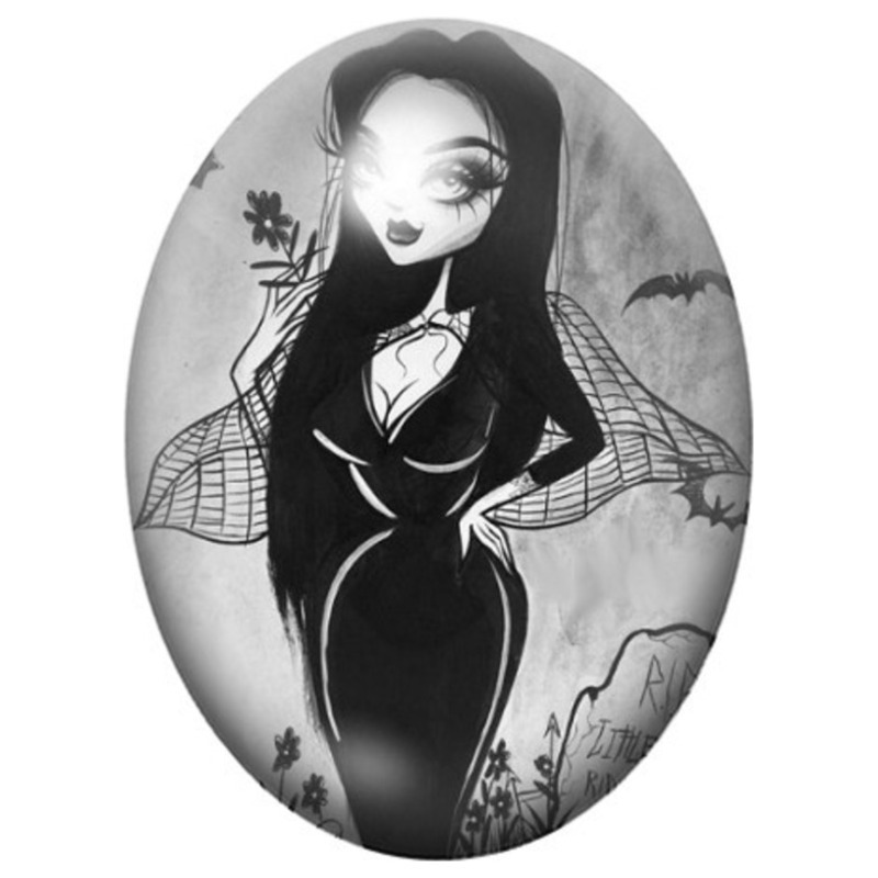 Cabochon en Verre Illustré Morticia Addams devant une Toile d’Araignée 13x18, 18x25 ou 30x40mm