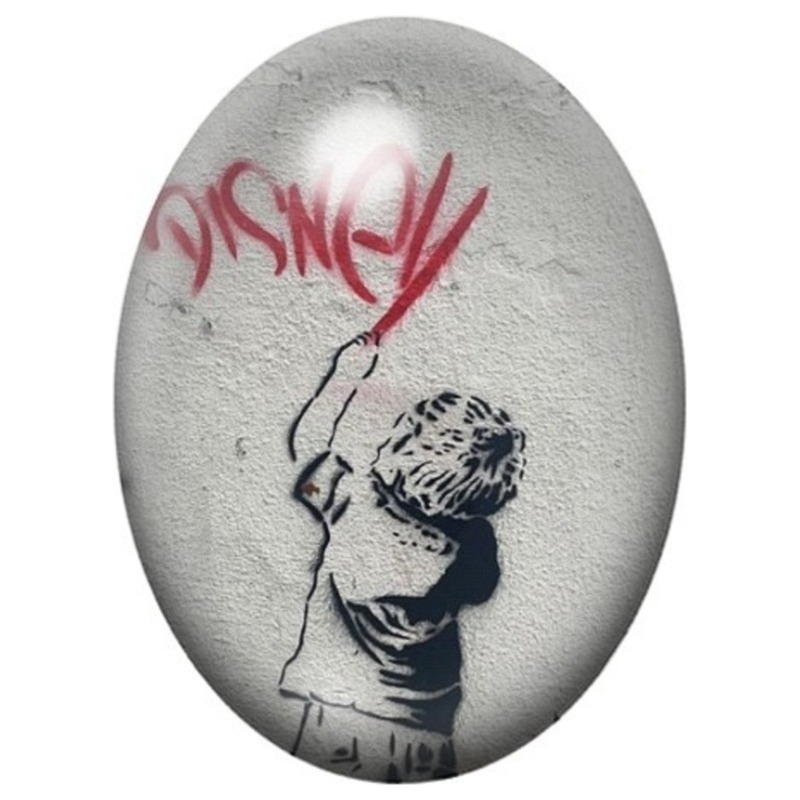 Cabochon en Verre Illustré Enfant écrivant Banksy sur le Mur 13x18, 18x25 ou 30x40mm