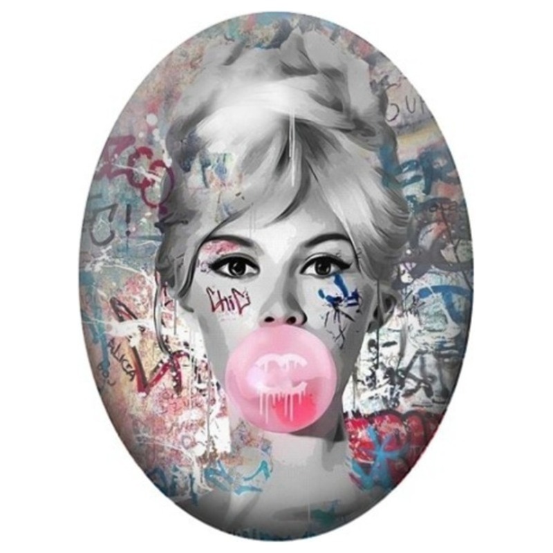 Cabochon en Verre Illustré Femme au Chewing-Gum Rose et Larmes Bleues 13x18, 18x25 ou 30x40mm