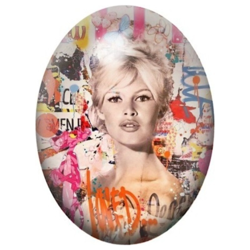 Cabochon en Verre Illustré Brigitte Bardot en Collage Pop Art 13x18, 18x25 ou 30x40mm