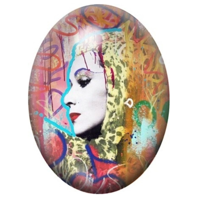 Cabochon en Verre Illustré Femme de Profil aux Couleurs Urbaines 13x18, 18x25 ou 30x40mm