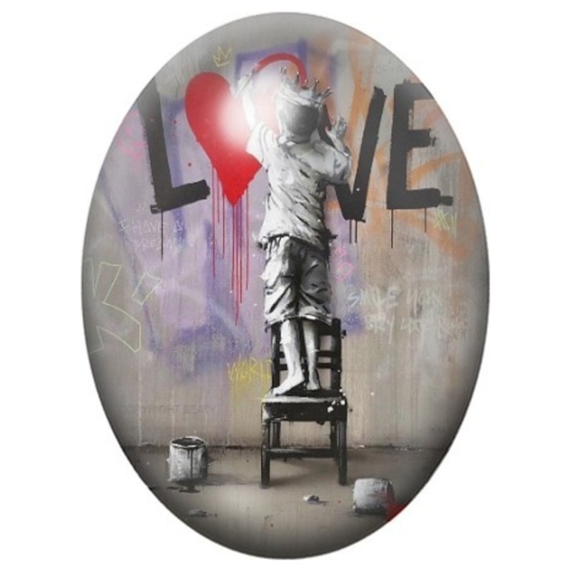 Cabochon en Verre Illustré Enfant peignant le Mot Love 13x18, 18x25 ou 30x40mm