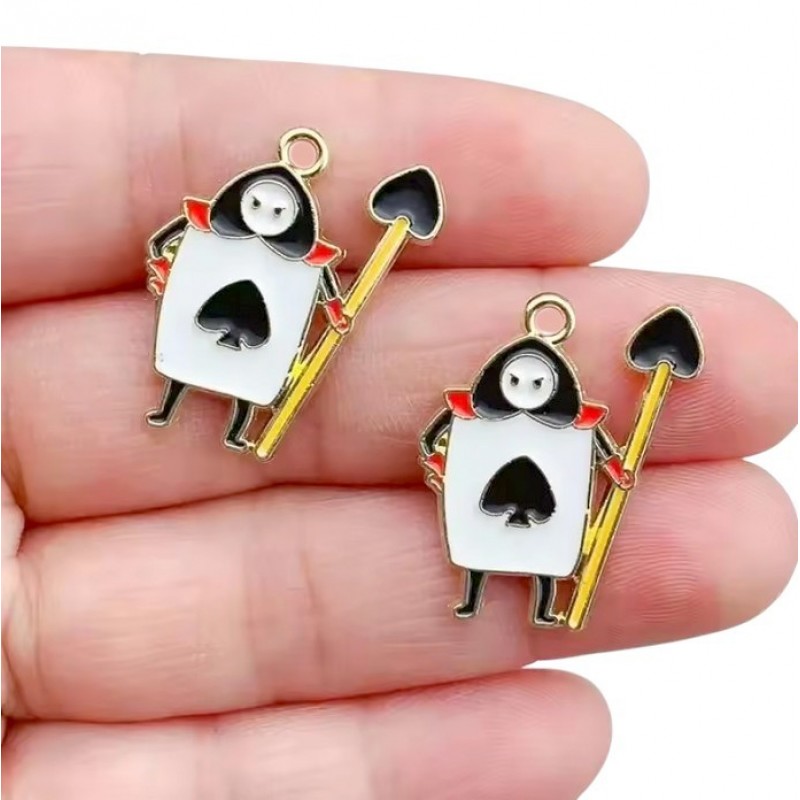 Breloque Soldat Alice au Pays des Merveilles en Émail Métal Doré 25x16mm