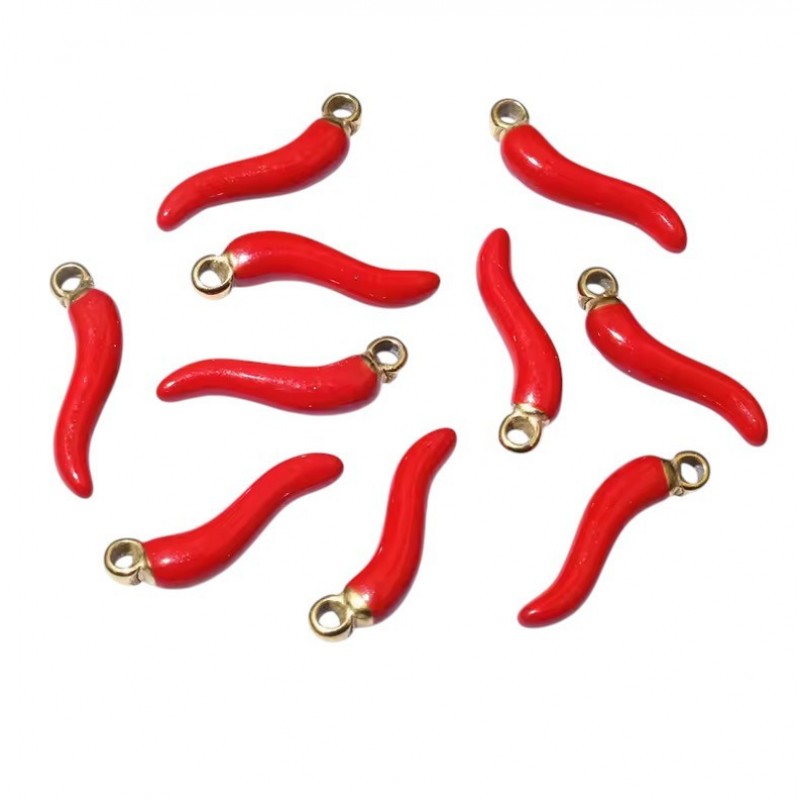 2 Breloques Piment en Émail Rouge Métal Doré 20x6mm