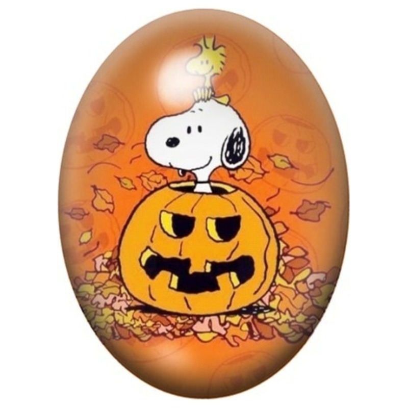 Cabochon en Verre Illustré Snoopy assis sur une Citrouille 13x18, 18x25 ou 30x40mm