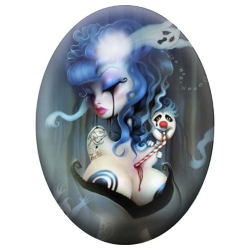 Cabochon en Verre Illustré Femme Étrange aux Cheveux Bleus et Petit Squelette 13x18, 18x25 ou 30x40mm