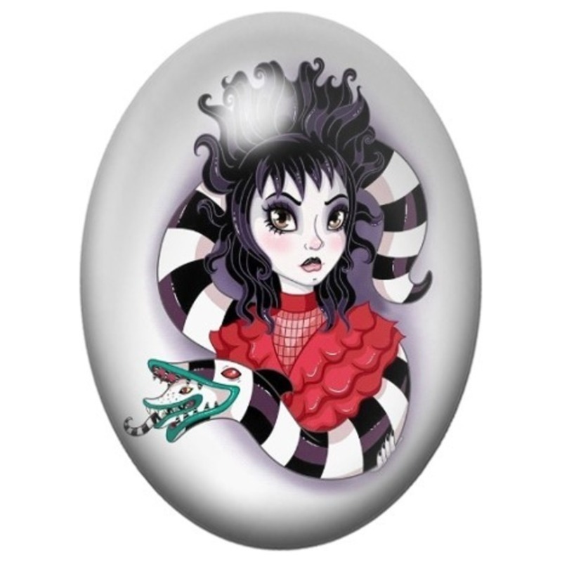 Cabochon en Verre Illustré Femme Gothique aux Rayures Noires et Blanches 13x18, 18x25 ou 30x40mm