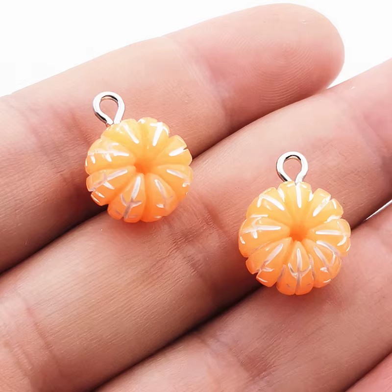 Breloque Clémentine Fruit en Résine 14x11mm