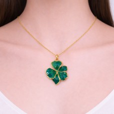 Breloque Fleur Stylisée en Émail Vert Acier Inoxydable Doré 32x25mm