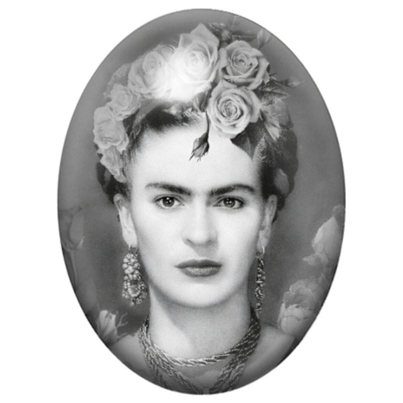 Cabochon en Verre Illustré Frida Kahlo en Noir et Blanc au Collier Tressé 13x18, 18x25 ou 30x40mm