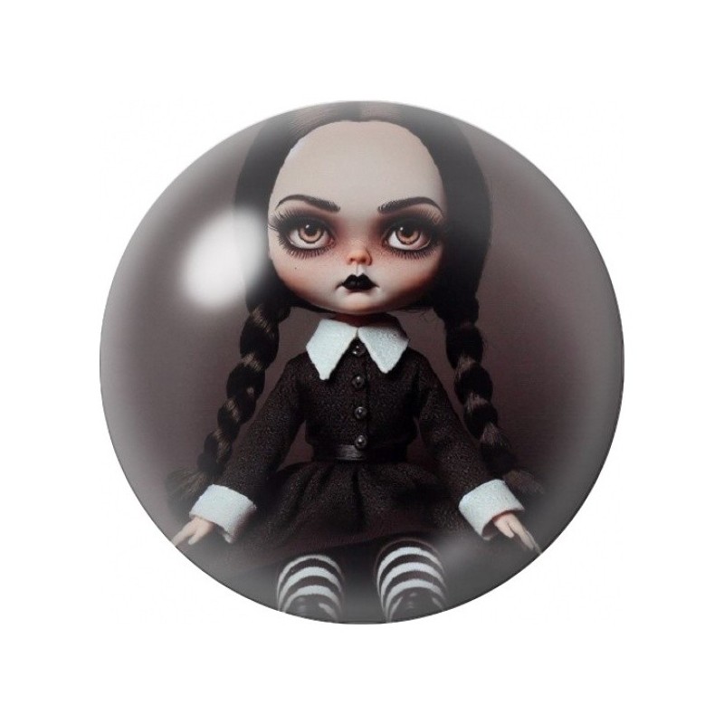 Cabochon en Verre Illustré Mercredi Assise aux Tresses 12 à 25mm