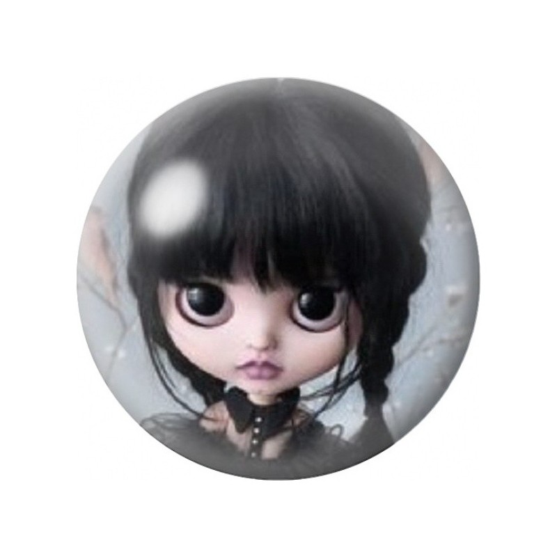 Cabochon en Verre Illustré Mercredi Blythe à Frange Noire 12 à 25mm