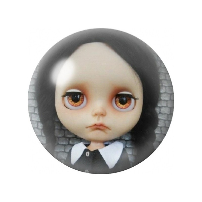 Cabochon en Verre Illustré Mercredi Blythe aux Yeux Ambrés 12 à 25mm