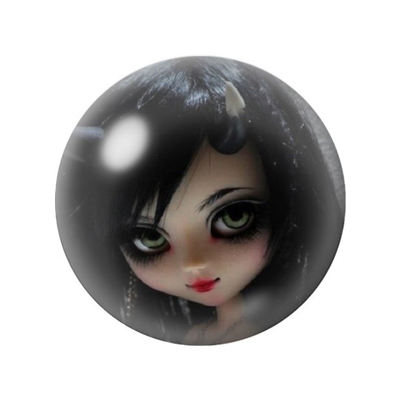 Cabochon en Verre Illustré Poupée au Carré Noir et Yeux Verts 12 à 25mm