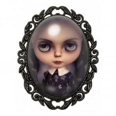 Broche Noire avec Cabochon en Verre Poupée Mercredi aux Grands Yeux pour la Création de Bijoux Fantaisie - DIY