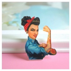Broche Girl Power Pin-up Rétro au Foulard Rouge pour la Création de Bijoux Fantaisie - DIY