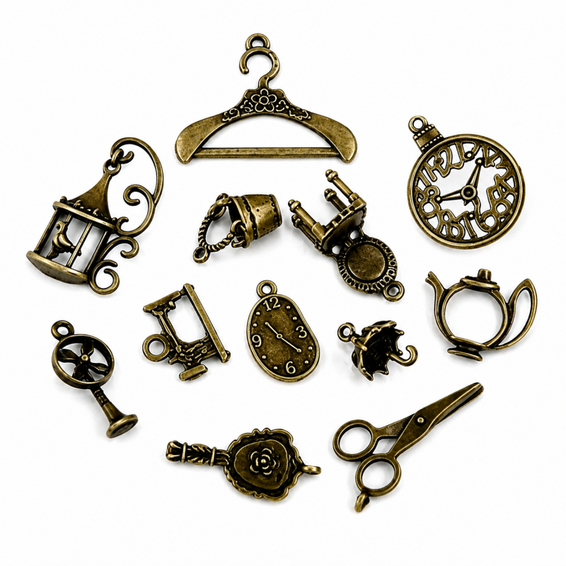 10 Breloques Mixte Bronze 20-50mm