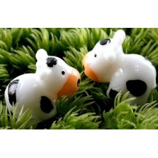 Cabochon Miniature Vache en Résine pour Globe 24x16mm