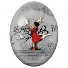 Cabochon en Verre Illustré Fillette en Rouge entourée d’Oiseaux pour la Création de Bijoux Fantaisie - DIY