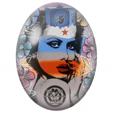 Cabochon en Verre Illustré Femme Pop Art à la Télévision Bleue pour la Création de Bijoux Fantaisie - DIY