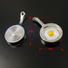 2 Breloques Poêle Oeuf au Plat Argent à Strasser 32mm