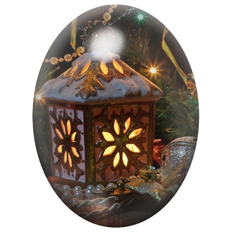 Cabochon en Verre Illustré Lanterne Dorée dans les Branches de Sapin 13x18, 18x25 ou 30x40mm