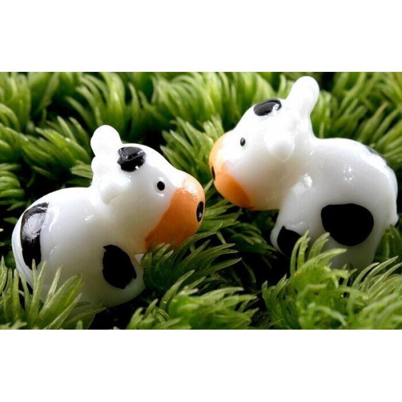 Cabochon Miniature Vache en Résine pour Globe 24x16mm